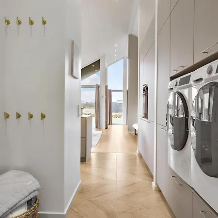 4 Bedroom Cozy In *
