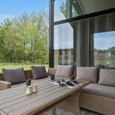 Holiday home 4 Bedroom Cozy In Hadsund