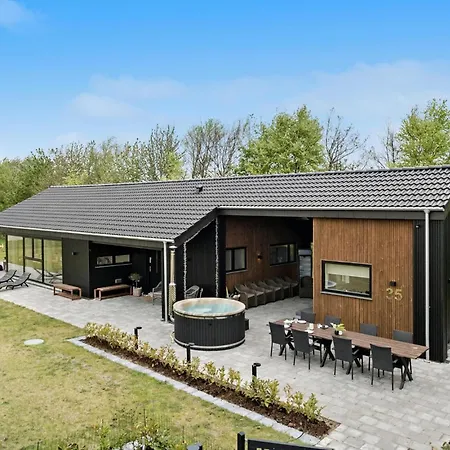 4 Bedroom Cozy In *