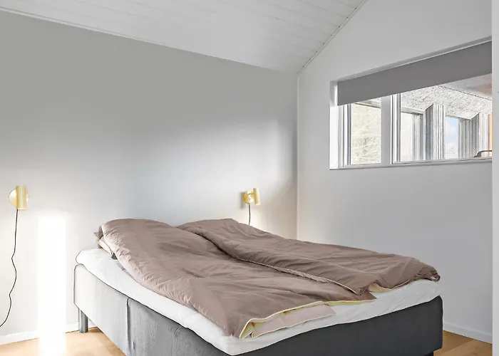4 Bedroom Cozy In * Hadsund